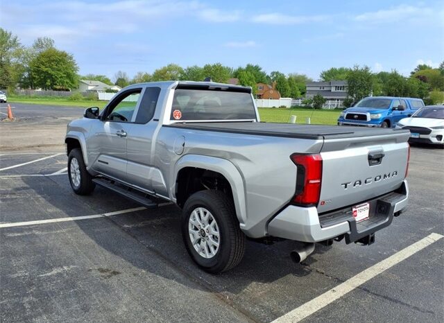 
 Toyota Tacoma full									