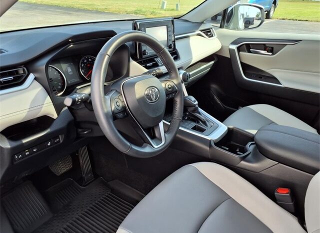 
 Toyota RAV4 full									