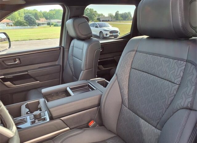 
 Toyota Tundra full									