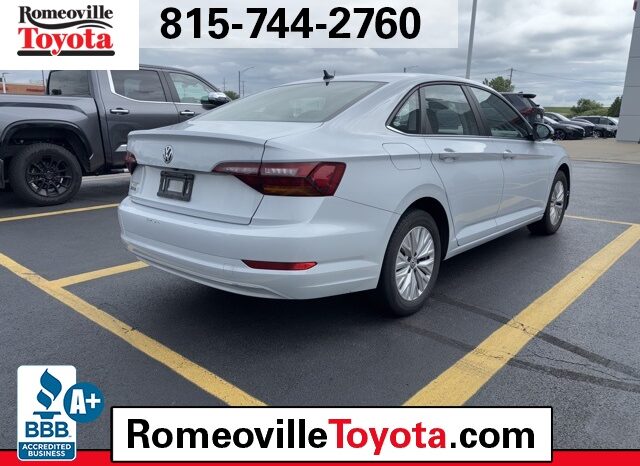 
 Volkswagen Jetta full									