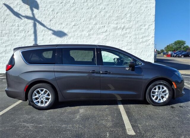 
 Chrysler Pacifica full									