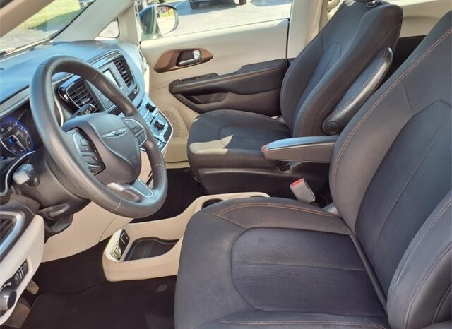 
 Chrysler Pacifica full									