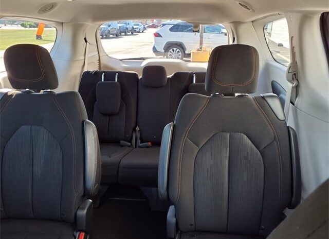 
 Chrysler Pacifica full									