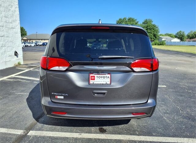
 Chrysler Pacifica full									