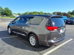 
 Chrysler Pacifica full									