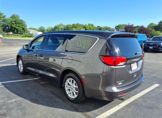 
 Chrysler Pacifica full									