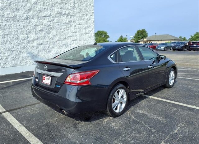 
								Nissan Altima full									
