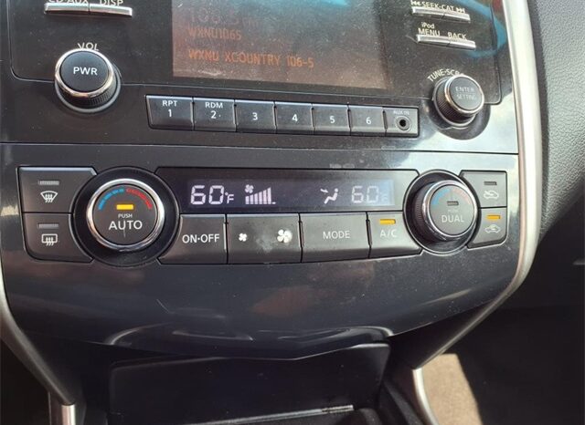 
								Nissan Altima full									