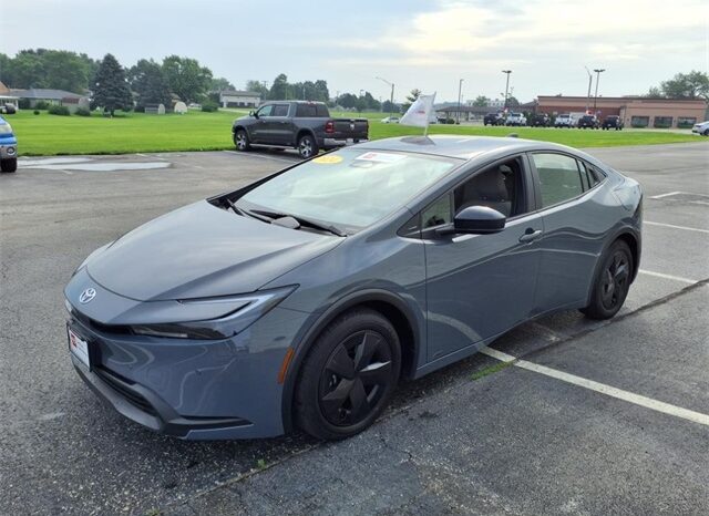 
 Toyota Prius full									