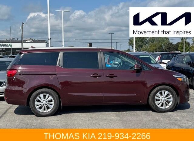 
								Kia Sedona full									