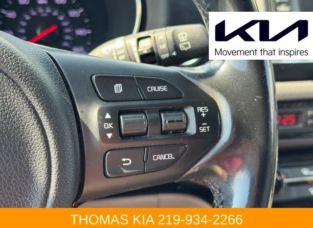 
								Kia Sedona full									
