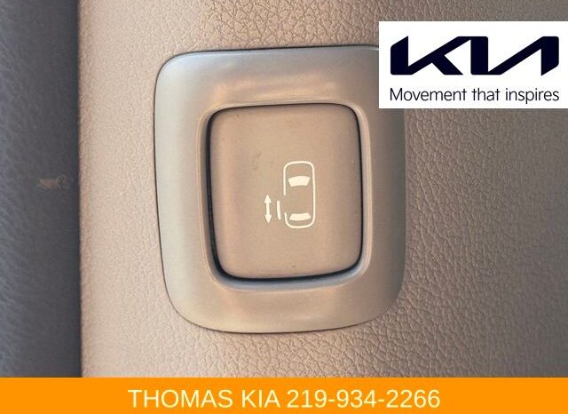 
								Kia Sedona full									