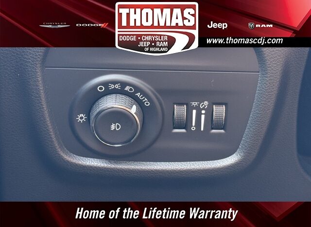 
								Jeep Grand Cherokee full									