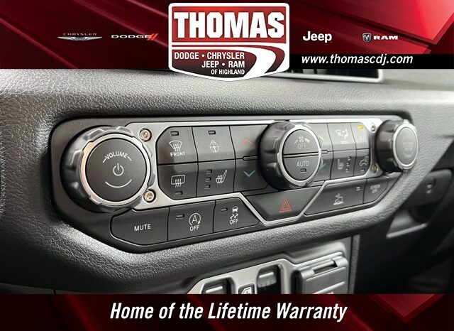 
								Jeep Wrangler full									