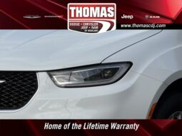 
										Chrysler Pacifica full									
