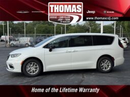 
										Chrysler Pacifica full									