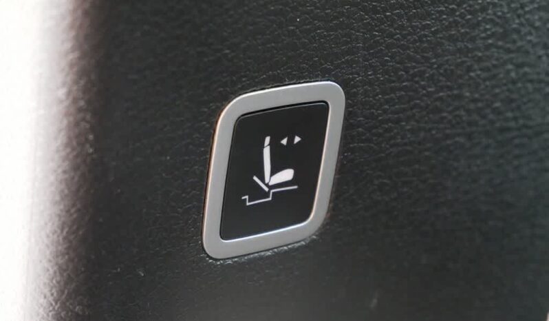 
								Chrysler Pacifica full									
