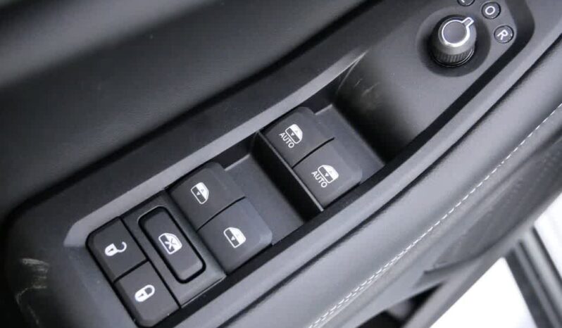 
								Jeep Grand Cherokee full									
