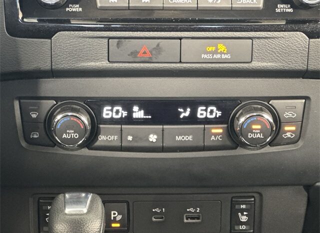 
								Nissan Frontier full									