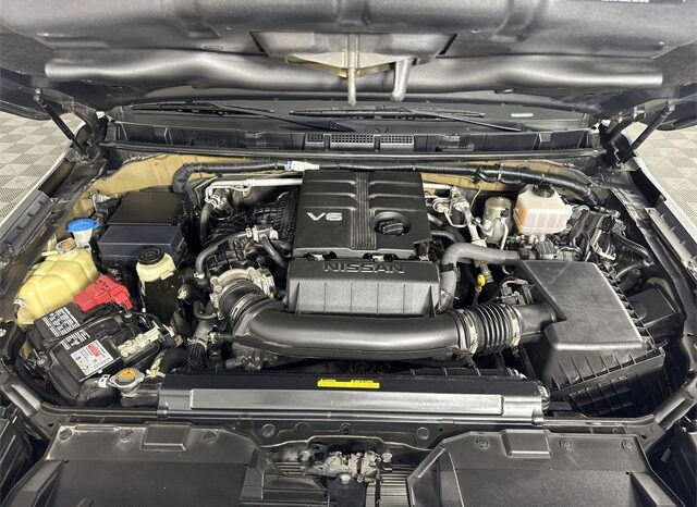 
								Nissan Frontier full									