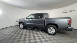 
										Nissan Frontier full									
