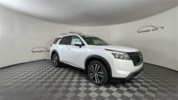 
										Nissan Pathfinder full									