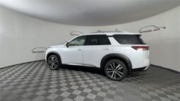 
										Nissan Pathfinder full									