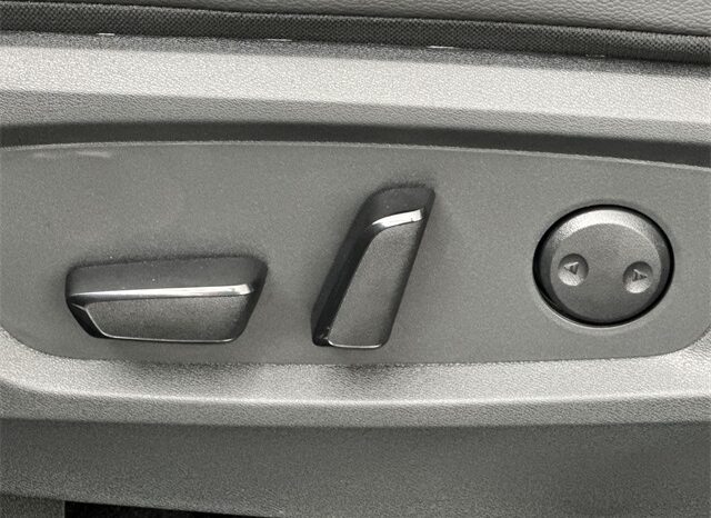 
								Nissan Pathfinder full									