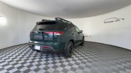 
										Nissan Pathfinder full									