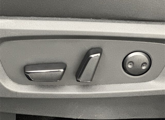 
								Nissan Pathfinder full									