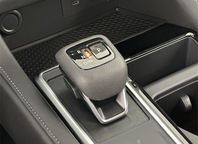 
								Nissan Pathfinder full									