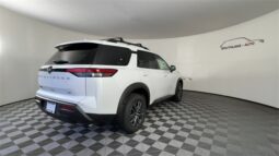 
										Nissan Pathfinder full									