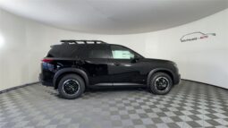 
 Nissan Pathfinder full									