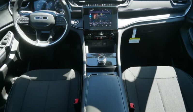 
								Jeep Grand Cherokee full									