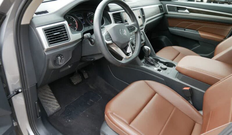 
								Volkswagen Atlas full									