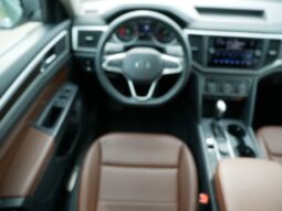 
										Volkswagen Atlas full									