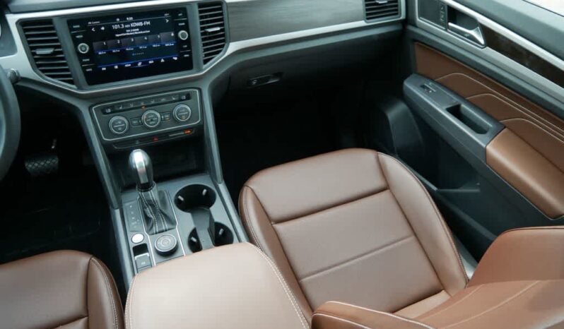 
								Volkswagen Atlas full									