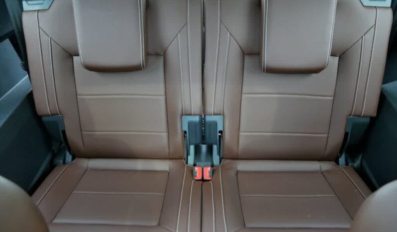 
								Volkswagen Atlas full									
