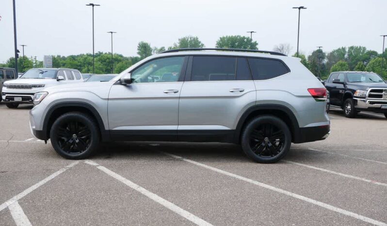 
								Volkswagen Atlas full									