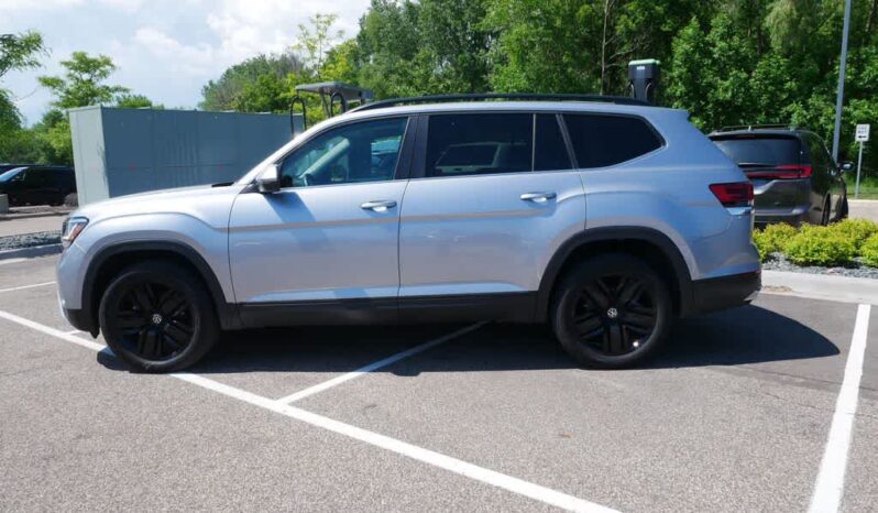 
								Volkswagen Atlas full									