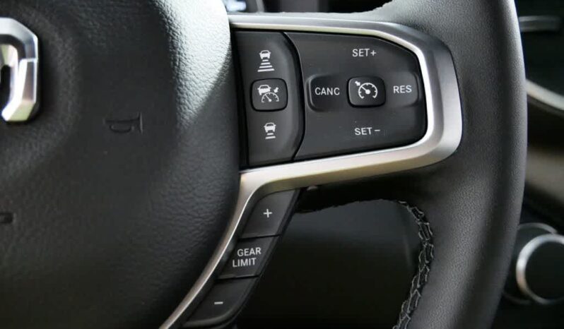 
								RAM 1500 full									