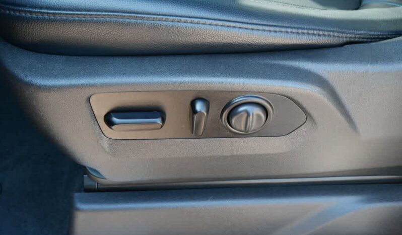 
								Chevrolet Silverado 1500 full									