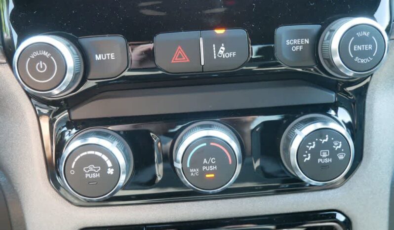 
								RAM 1500 full									