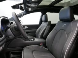 
										Chrysler Pacifica full									