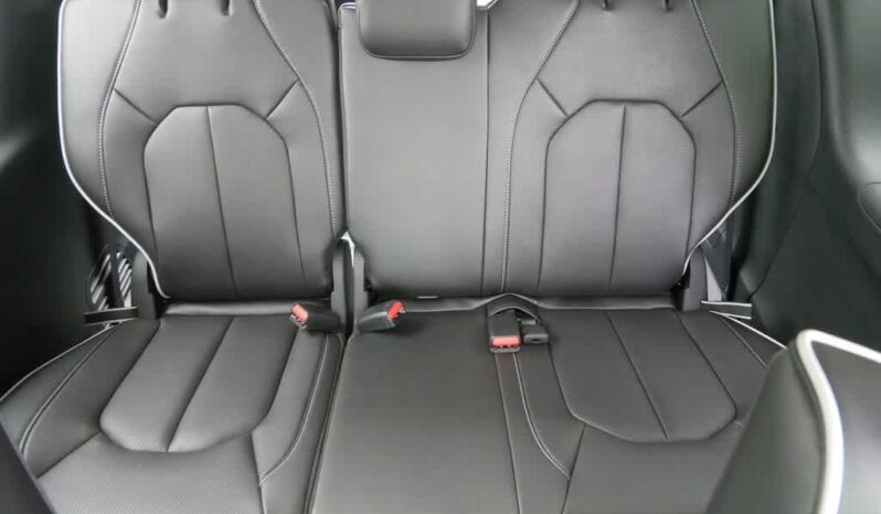 
								Chrysler Pacifica full									