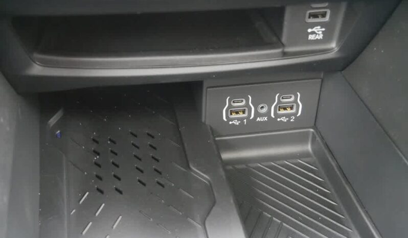 
								Chrysler Pacifica full									