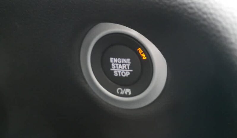 
								Chrysler Pacifica full									