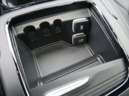 
										Chrysler Pacifica full									