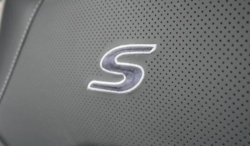 
								Chrysler Pacifica full									