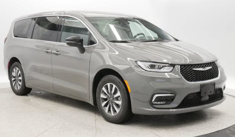 
								Chrysler Pacifica full									